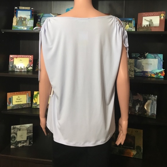 [Ivanka Trump] Light Purple  V-neck Top NWT 05 - Picture 4 of 8